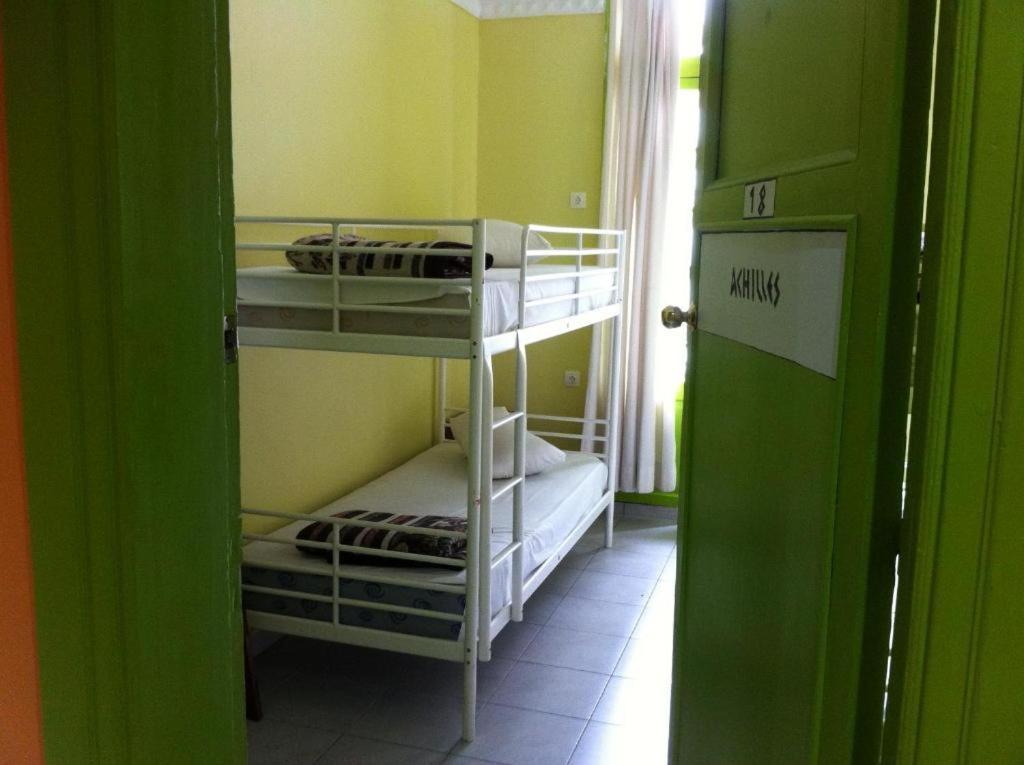 Zeus Hostel Athens Ngoại thất bức ảnh
